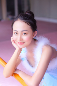 男生把QQ放进女生的QQ里韩剧